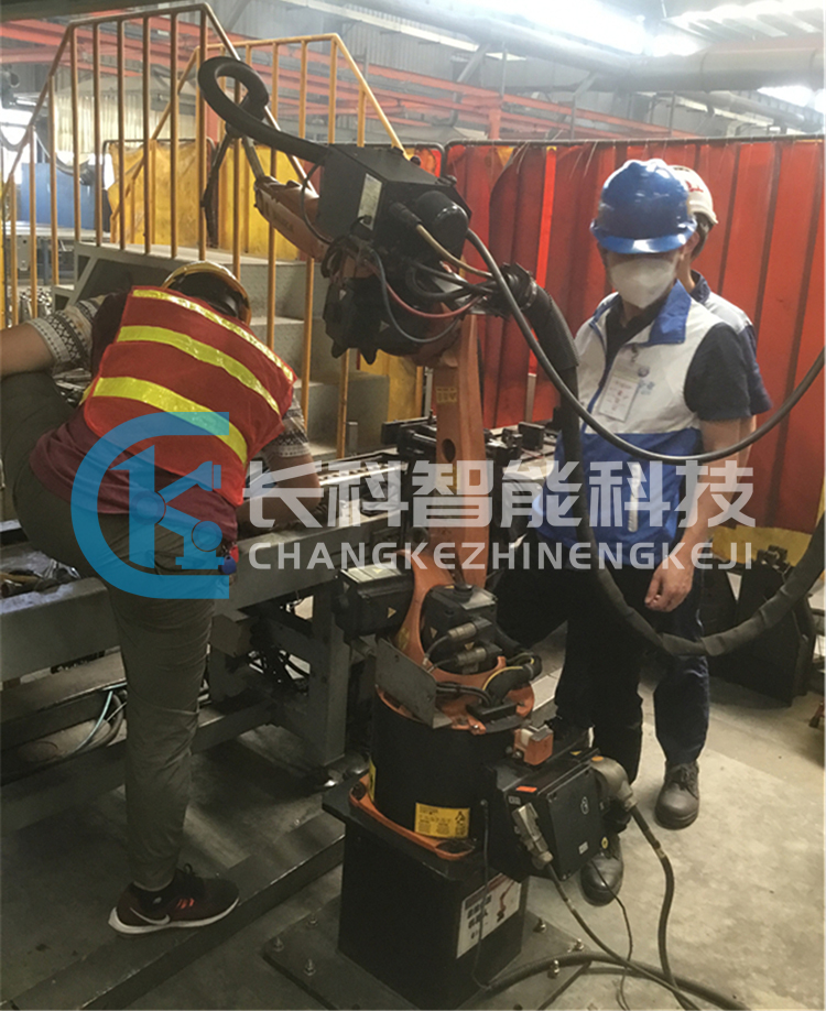 Repair the KUKA welding robot Repair the KUKA welding robot
