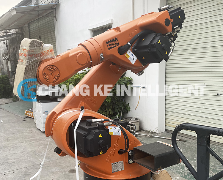 KUKA KR C4 Robot KR 60-3 KUKA KR C4 Robot KR 60-3